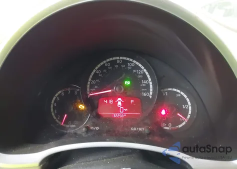 2013 Volkswagen Beetle 2.5L z USA, uszkodzony, nr VIN 3VWJP7AT6DM685459